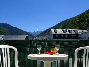 Appartement 4 pers. à Luchon - Balcons Sud, Parking et Proximité Thermes et Commerces - FR-1-313-151